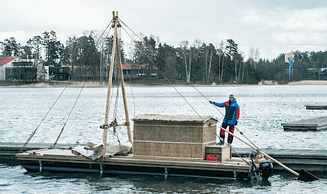 Konkreettisia toimia ympäristön epäkohtien esiintuomiseksi - Laiturilla yli Suomenlahden